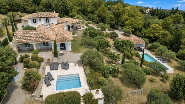 5 Bedroom(s) - 7,885m² land for sale in Var, Provence-Alpes-Côte-d\'Azur, France - FrenchPropertyPortal.com Var Countryside (Fayence, Lorgues, Cotignac) for sale for 2,200,000€ in Var, Provence-Alpes-Côte-d\'Azur