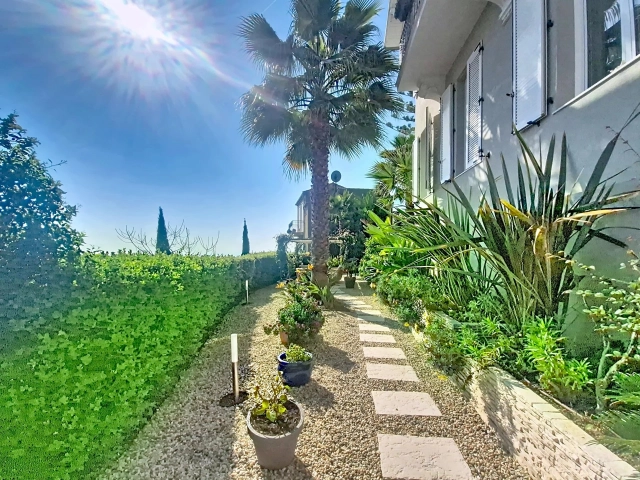 2 Bedroom(s) - 2 Bathroom(s) - 0 m² land for sale in Alpes-Maritimes, Provence-Alpes-Côte-d'Azur, France - FrenchPropertyPortal.com Menton, Cap Martin Area for sale for 1,500,000€ in Alpes-Maritimes, Provence-Alpes-Côte-d'Azur