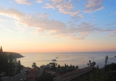 3 Bedroom(s) - 3 Bathroom(s) - 546m² land for sale in Alpes-Maritimes, Provence-Alpes-Côte-d'Azur, France - FrenchPropertyPortal.com Menton, Cap Martin Area for sale for 1,170,000€ in Alpes-Maritimes, Provence-Alpes-Côte-d'Azur