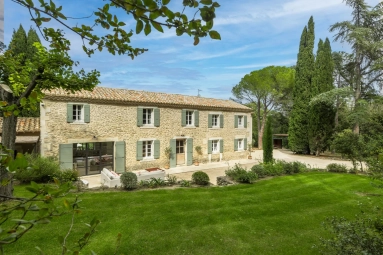 5 Bedroom(s) - 4 Bathroom(s) - 3,600m² land for sale in Bouches-du-Rhône, Provence-Alpes-Côte-d'Azur, France - FrenchPropertyPortal.com Alpilles (Saint Remy, Maussane, Arles) for sale for 2,850,000€ in Bouches-du-Rhône, Provence-Alpes-Côte-d'Azur