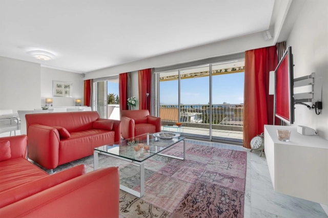 2 Bedroom(s) - 2 Bathroom(s) - 0 m² land for sale in Alpes-Maritimes, Provence-Alpes-Côte-d'Azur, France - FrenchPropertyPortal.com Antibes Area for sale for 1,595,000€ in Alpes-Maritimes, Provence-Alpes-Côte-d'Azur