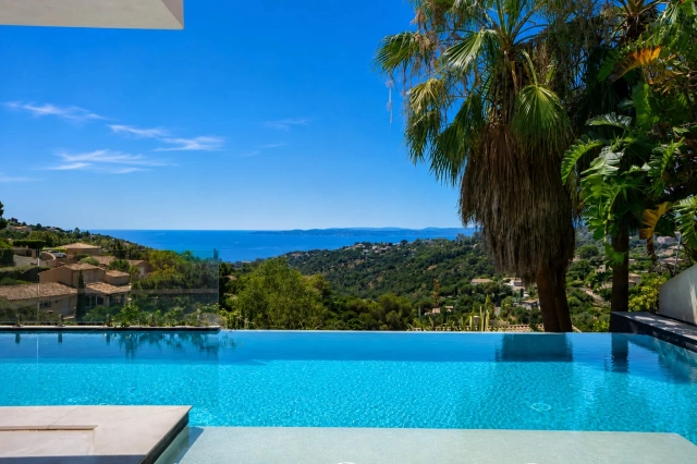 3 Bedroom(s) - 3 Bathroom(s) - 4,900m² land for sale in Var, Provence-Alpes-Côte-d\'Azur, France - FrenchPropertyPortal.com St Raphaël, Ste Maxime Area for sale for 3,969,000€ in Var, Provence-Alpes-Côte-d\'Azur