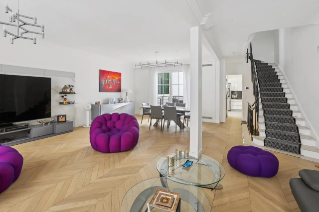 Paris Suburbs for sale for 3,870,000&euro; in Paris, Ile-de-France