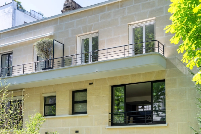 Golden Triangle - Trocadéro (8th - 16th) for sale for 1,075,000&euro; in Paris, Ile-de-France