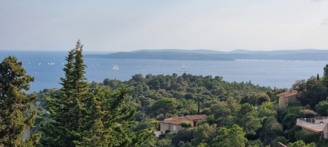 St Raphaël, Ste Maxime Area for sale for 1,050,000&euro; in Var, Provence-Alpes-Côte-d\'Azur