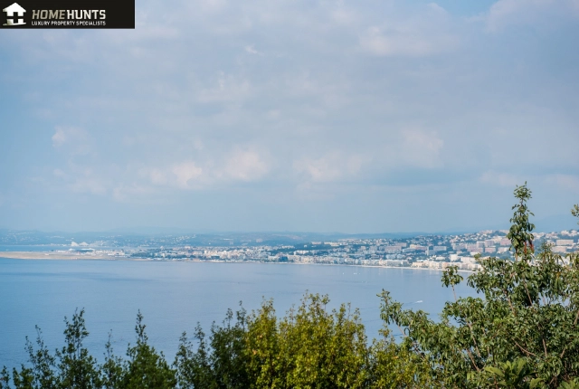 Nice Area for sale for 1,260,000&euro; in Alpes-Maritimes, Provence-Alpes-Côte-d'Azur