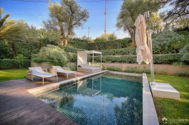 3 Bedroom(s) - 2 Bathroom(s) - 0 m² land for sale in Alpes-Maritimes, Provence-Alpes-Côte-d'Azur, France - FrenchPropertyPortal.com Antibes Area for sale for 2,300,000€ in Alpes-Maritimes, Provence-Alpes-Côte-d'Azur