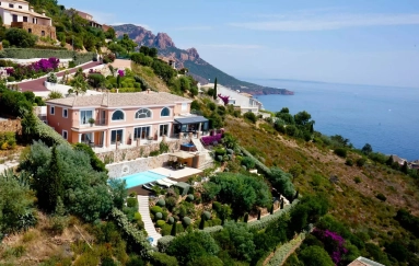 5 Bedroom(s) - 5 Bathroom(s) - 1,877m² land for sale in Var, Provence-Alpes-Côte-d\'Azur, France - FrenchPropertyPortal.com St Raphaël, Ste Maxime Area for sale for 2,980,000€ in Var, Provence-Alpes-Côte-d\'Azur