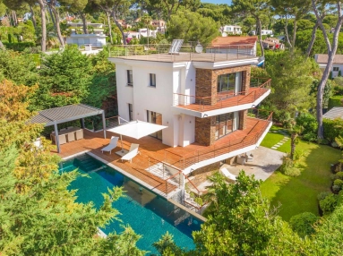5 Bedroom(s) - 5 Bathroom(s) - 902m² land for sale in Alpes-Maritimes, Provence-Alpes-Côte-d'Azur, France - FrenchPropertyPortal.com Antibes Area for sale for 5,790,000€ in Alpes-Maritimes, Provence-Alpes-Côte-d'Azur