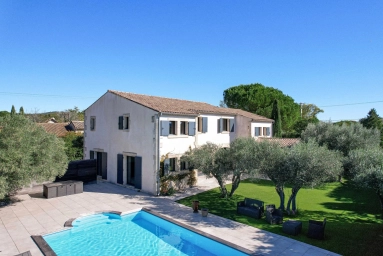 Uzes Area for sale for 895,000&euro; in Gard, Languedoc-Roussillon