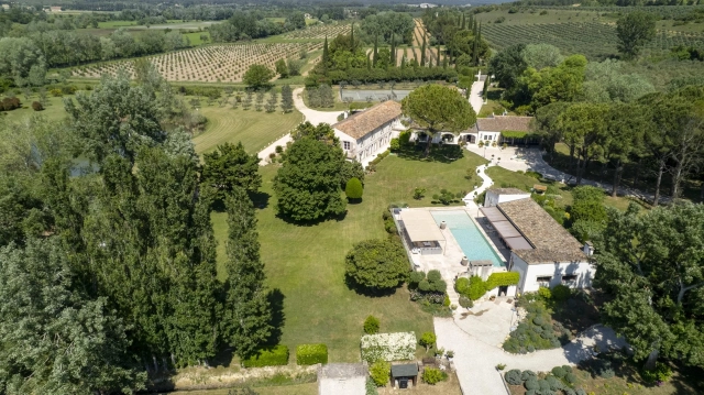 8 Bedroom(s) - 9 Bathroom(s) - 0 m² land for sale in Bouches-du-Rhône, Provence-Alpes-Côte-d'Azur, France - FrenchPropertyPortal.com Alpilles (Saint Remy, Maussane, Arles) for sale for 6,900,000€ in Bouches-du-Rhône, Provence-Alpes-Côte-d'Azur
