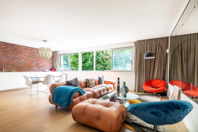 3 Bedroom(s) - 2 Bathroom(s) - 0 m² land for sale in Paris, Ile-de-France, France - FrenchPropertyPortal.com Golden Triangle - Trocadéro (8th - 16th) for sale for 1,460,000€ in Paris, Ile-de-France