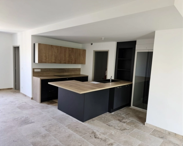3 Bedroom(s) - 2 Bathroom(s) - 0 m² land for sale in Bouches-du-Rhône, Provence-Alpes-Côte-d'Azur, France - FrenchPropertyPortal.com Alpilles (Saint Remy, Maussane, Arles) for sale for 1,118,000€ in Bouches-du-Rhône, Provence-Alpes-Côte-d'Azur