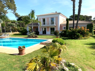 4 Bedroom(s) - 5 Bathroom(s) - 1,596m² land for sale in Alpes-Maritimes, Provence-Alpes-Côte-d'Azur, France - FrenchPropertyPortal.com Antibes Area for sale for 3,350,000€ in Alpes-Maritimes, Provence-Alpes-Côte-d'Azur