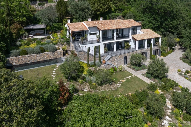 5 Bedroom(s) - 5 Bathroom(s) - 5,994m² land for sale in Var, Provence-Alpes-Côte-d\'Azur, France - FrenchPropertyPortal.com Var Countryside (Fayence, Lorgues, Cotignac) for sale for 3,328,000€ in Var, Provence-Alpes-Côte-d\'Azur