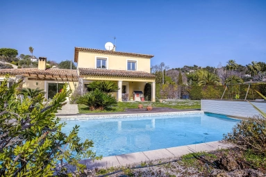 4 Bedroom(s) - 2 Bathroom(s) - 2,199m² land for sale in Alpes-Maritimes, Provence-Alpes-Côte-d'Azur, France - FrenchPropertyPortal.com Mougins, Valbonne, Grasse Area for sale for 1,550,000€ in Alpes-Maritimes, Provence-Alpes-Côte-d'Azur
