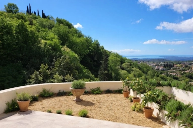 5 Bedroom(s) - 6 Bathroom(s) - 3,000m² land for sale in Alpes-Maritimes, Provence-Alpes-Côte-d'Azur, France - FrenchPropertyPortal.com Vence, St. Paul Area for sale for 1,995,000€ in Alpes-Maritimes, Provence-Alpes-Côte-d'Azur