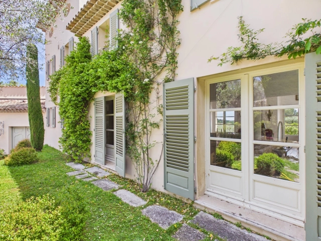 5 Bedroom(s) - 5 Bathroom(s) - 10,000m² land for sale in Alpes-Maritimes, Provence-Alpes-Côte-d'Azur, France - FrenchPropertyPortal.com Mougins, Valbonne, Grasse Area for sale for 3,450,000€ in Alpes-Maritimes, Provence-Alpes-Côte-d'Azur