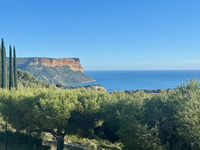 Provence Coast (Cassis to Cavalaire) for sale for 1,990,000&euro; in Calvados, Normandy