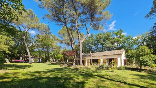 4 Bedroom(s) - 3 Bathroom(s) - 51,730m² land for sale in Gard, Languedoc-Roussillon, France - FrenchPropertyPortal.com Uzes Area for sale for 840,000€ in Gard, Languedoc-Roussillon
