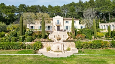 7 Bedroom(s) - 6 Bathroom(s) - 56,000m² land for sale in Var, Provence-Alpes-Côte-d\'Azur, France - FrenchPropertyPortal.com Aix en Provence Area for sale for 8,800,000€ in Var, Provence-Alpes-Côte-d\'Azur