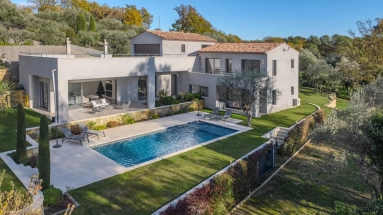 4 Bedroom(s) - 1,874m² land for sale in Alpes-Maritimes, Provence-Alpes-Côte-d'Azur, France - FrenchPropertyPortal.com Mougins, Valbonne, Grasse Area for sale for 1,995,000€ in Alpes-Maritimes, Provence-Alpes-Côte-d'Azur