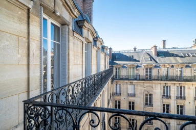Paris Suburbs for sale for 3,726,000&euro; in Paris, Ile-de-France