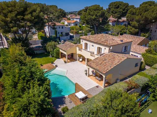 Marseille & Cote Bleu for sale for 1,155,000&euro; in Bouches-du-Rhône, Provence-Alpes-Côte-d'Azur