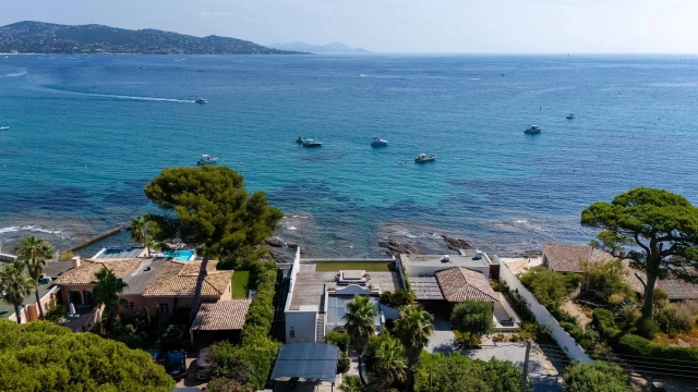 St Raphaël, Ste Maxime Area for sale for 2,950,000&euro; in Var, Provence-Alpes-Côte-d\'Azur