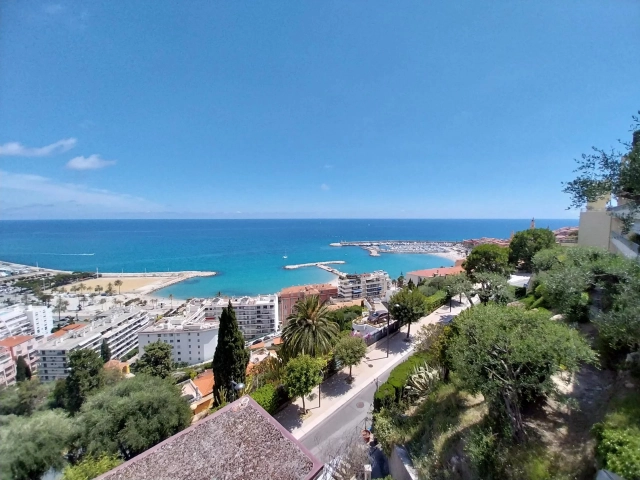 3 Bedroom(s) - 1 Bathroom(s) - 600m² land for sale in Alpes-Maritimes, Provence-Alpes-Côte-d'Azur, France - FrenchPropertyPortal.com Menton, Cap Martin Area for sale for 1,380,000€ in Alpes-Maritimes, Provence-Alpes-Côte-d'Azur