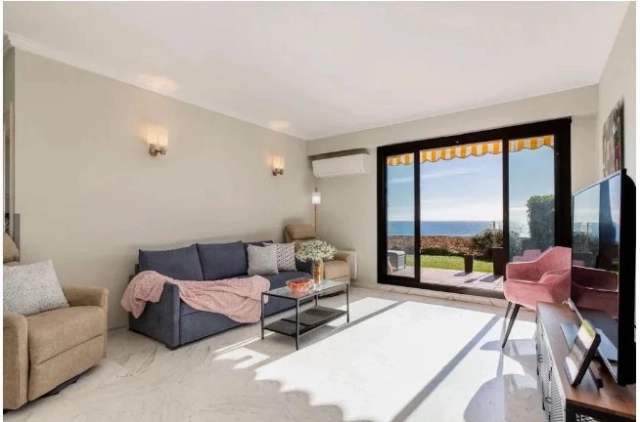Menton, Cap Martin Area for sale for 1,950,000&euro; in Alpes-Maritimes, Provence-Alpes-Côte-d'Azur