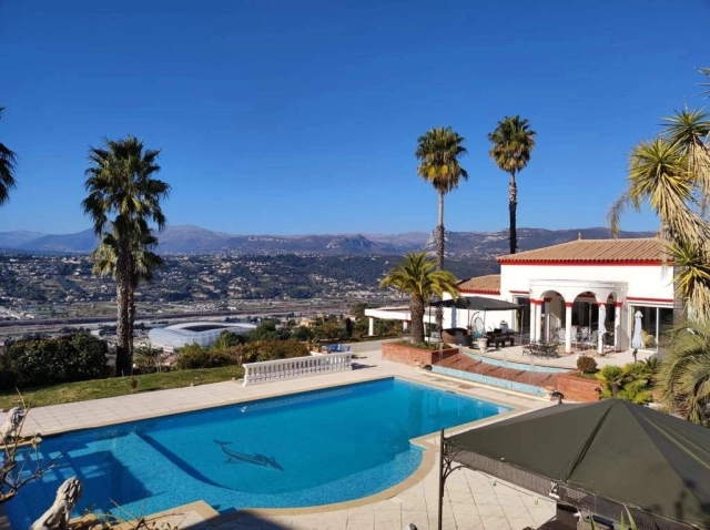 7 Bedroom(s) - 7 Bathroom(s) - 4,211m² land for sale in Alpes-Maritimes, Provence-Alpes-Côte-d'Azur, France - FrenchPropertyPortal.com Nice Area for sale for 5,500,000€ in Alpes-Maritimes, Provence-Alpes-Côte-d'Azur