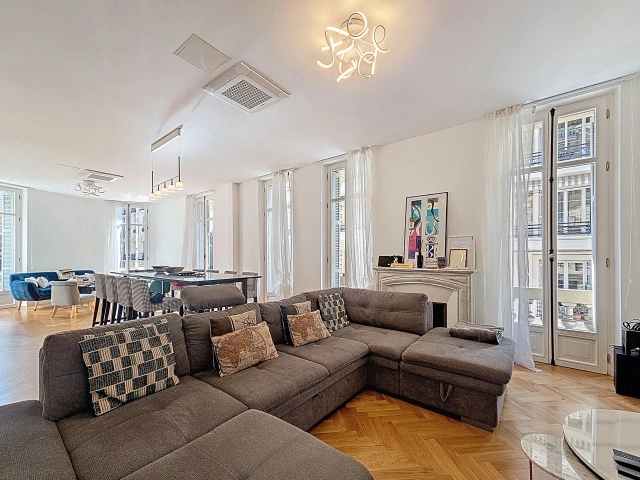 3 Bedroom(s) - 2 Bathroom(s) - 0 m² land for sale in Alpes-Maritimes, Provence-Alpes-Côte-d'Azur, France - FrenchPropertyPortal.com Nice Area for sale for 1,185,000€ in Alpes-Maritimes, Provence-Alpes-Côte-d'Azur