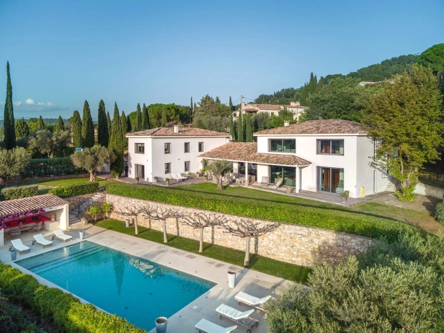 Provence Coast (Cassis to Cavalaire) for sale for 4,450,000&euro; in Var, Provence-Alpes-Côte-d\'Azur