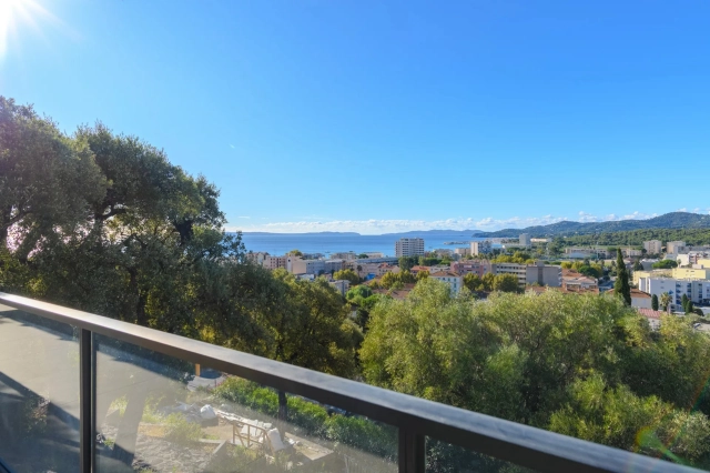 Provence Coast (Cassis to Cavalaire) for sale for 990,000&euro; in Var, Provence-Alpes-Côte-d\'Azur