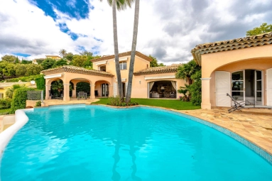 St Raphaël, Ste Maxime Area for sale for 2,490,000&euro; in Var, Provence-Alpes-Côte-d\'Azur