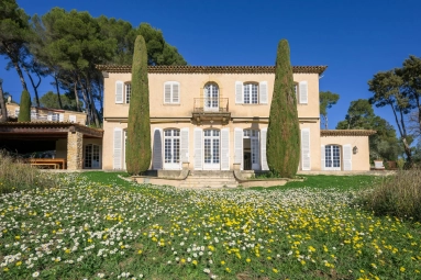 5 Bedroom(s) - 4 Bathroom(s) - 9,400m² land for sale in Alpes-Maritimes, Provence-Alpes-Côte-d'Azur, France - FrenchPropertyPortal.com Mougins, Valbonne, Grasse Area for sale for 15,900,000€ in Alpes-Maritimes, Provence-Alpes-Côte-d'Azur