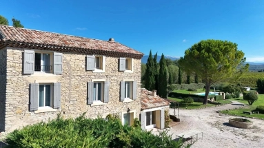 Avignon and North Provence for sale for 1,250,000&euro; in Vaucluse, Provence-Alpes-Côte-d\'Azur