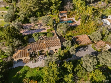 7 Bedroom(s) - 6 Bathroom(s) - 6,903m² land for sale in Alpes-Maritimes, Provence-Alpes-Côte-d'Azur, France - FrenchPropertyPortal.com Mougins, Valbonne, Grasse Area for sale for 5,300,000€ in Alpes-Maritimes, Provence-Alpes-Côte-d'Azur