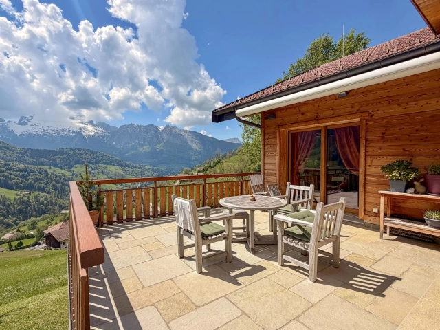 4 Bedroom(s) - 2 Bathroom(s) - 2,030m² land for sale in Haute-Savoie, Rhône-Alpes, France - FrenchPropertyPortal.com ANNECY / AIX LES BAINS for sale for 1,575,000€ in Haute-Savoie, Rhône-Alpes