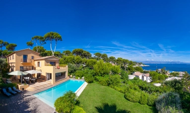 6 Bedroom(s) - 6 Bathroom(s) - 1,600m² land for sale in Alpes-Maritimes, Provence-Alpes-Côte-d'Azur, France - FrenchPropertyPortal.com Antibes Area for sale for 7,500,000€ in Alpes-Maritimes, Provence-Alpes-Côte-d'Azur
