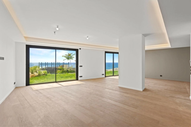 4 Bedroom(s) - 4 Bathroom(s) - 119m² land for sale in Alpes-Maritimes, Provence-Alpes-Côte-d'Azur, France - FrenchPropertyPortal.com Villefranche, Cap Ferrat Area for sale for 3,770,000€ in Alpes-Maritimes, Provence-Alpes-Côte-d'Azur