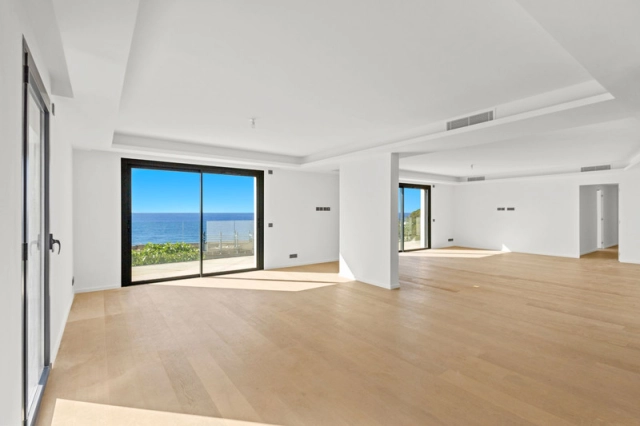 Villefranche, Cap Ferrat Area for sale for 3,670,000&euro; in Alpes-Maritimes, Provence-Alpes-Côte-d'Azur