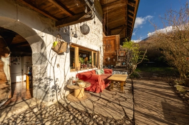 ANNECY / AIX LES BAINS for sale for 1,635,000&euro; in Savoie, Rhône-Alpes