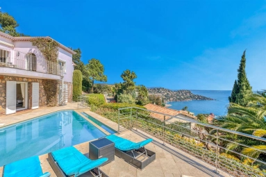 4 Bedroom(s) - 4 Bathroom(s) - 1,050m² land for sale in Var, Provence-Alpes-Côte-d\'Azur, France - FrenchPropertyPortal.com Cannes Area for sale for 2,300,000€ in Var, Provence-Alpes-Côte-d\'Azur