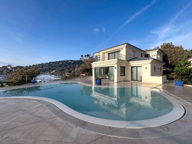 St Raphaël, Ste Maxime Area for sale for 4,300,000&euro; in Var, Provence-Alpes-Côte-d\'Azur