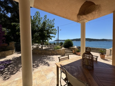 Provence Coast (Cassis to Cavalaire) for sale for 1,060,000&euro; in Var, Provence-Alpes-Côte-d\'Azur
