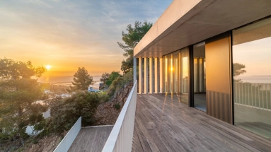 5 Bedroom(s) - 5 Bathroom(s) - 3,300m² land for sale in Var, Provence-Alpes-Côte-d\'Azur, France - FrenchPropertyPortal.com Provence Coast (Cassis to Cavalaire) for sale for 2,995,000€ in Var, Provence-Alpes-Côte-d\'Azur