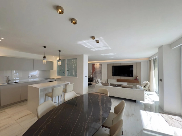 Cannes Area for sale for 3,600,000&euro; in Alpes-Maritimes, Provence-Alpes-Côte-d'Azur