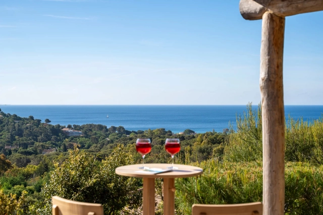 3 Bedroom(s) - 2 Bathroom(s) - 1,040m² land for sale in Var, Provence-Alpes-Côte-d\'Azur, France - FrenchPropertyPortal.com St. Tropez, Grimaud Area for sale for 1,990,000€ in Var, Provence-Alpes-Côte-d\'Azur